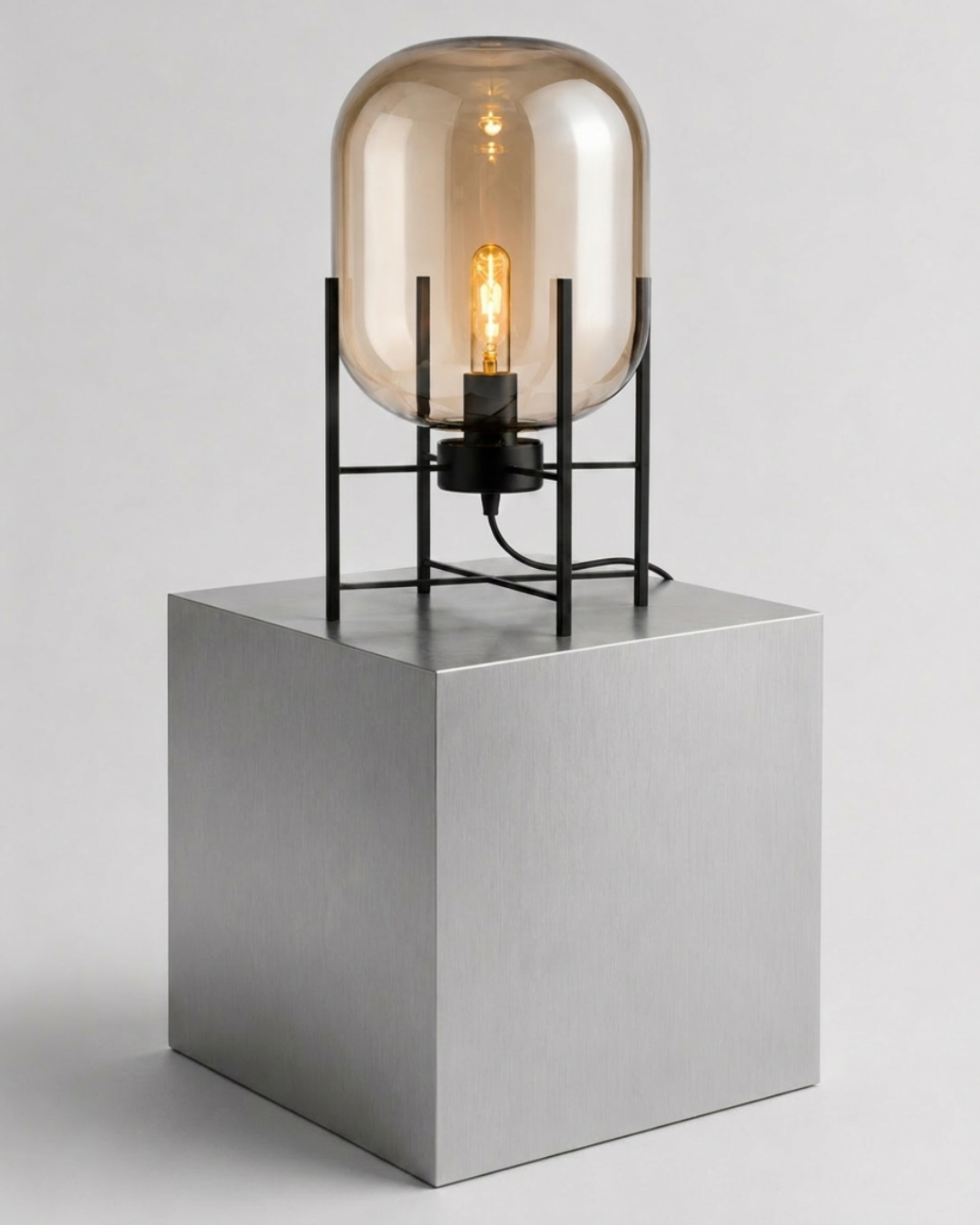 Lampe de table verre et trépied métal : Globe sur pieds