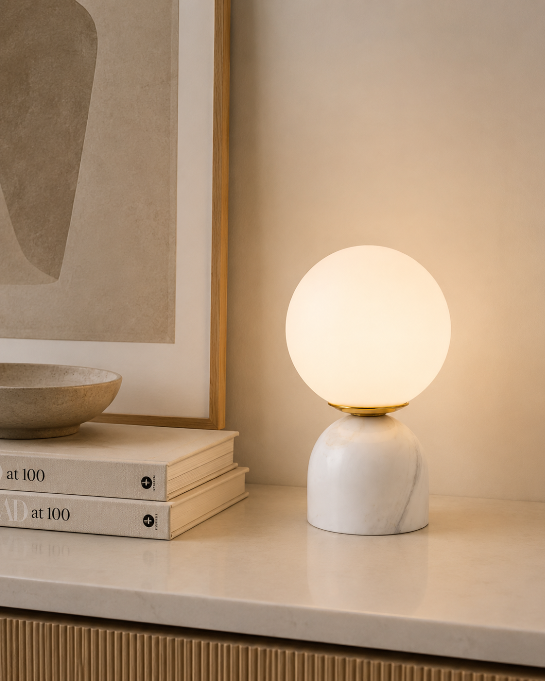 Lampe de table marbre et verre : Sphère minimaliste