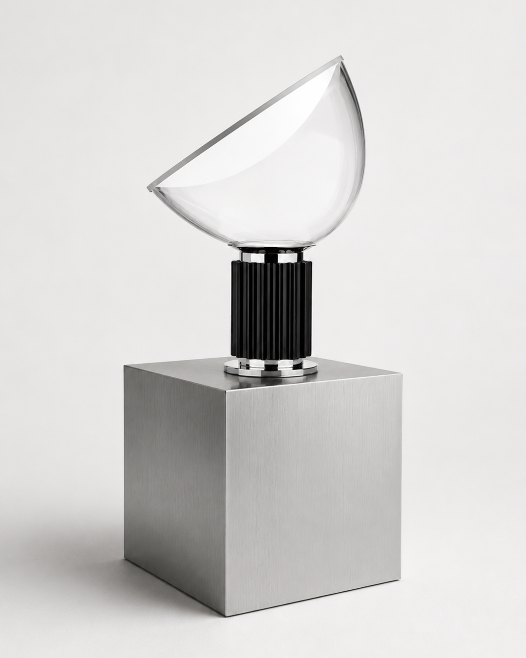 Lampe de table verre et métal : Écran incliné grand format